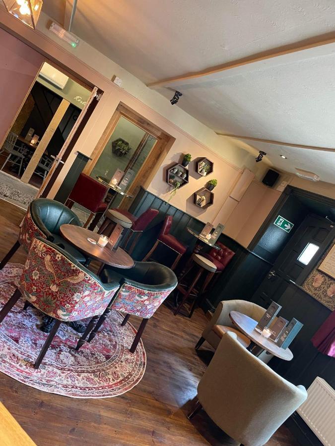 The Fountain Inn & Riverside Restaurant Okehampton Exteriör bild